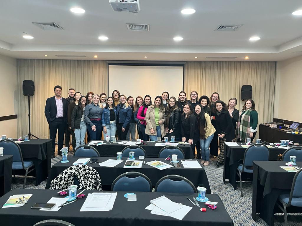 EVENTO: Fórum discute educação corporativa com a participação de 45 profissionais das cooperativas do PR