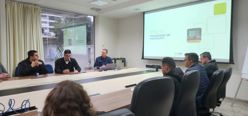 HUB DE INOVAÇÃO:  Coordenadores das cooperativas visitam Ocepar