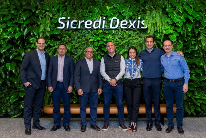 CRÉDITO: Sicredi Dexis firma parceria com Travelex Confidence 