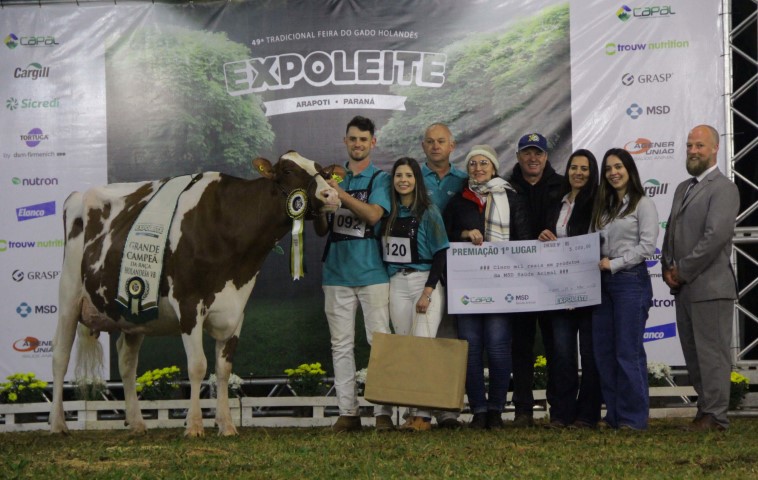 AGRO: Mais de 20 mil pessoas prestigiam a 49ª Expoleite, evento que fortalece a bacia leiteira dos Campos Gerais do Paraná