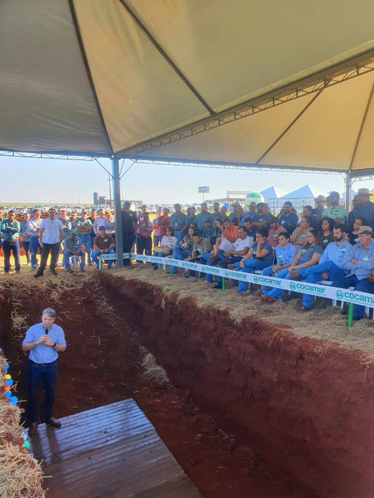 AGRO: Profissionais técnicos treinados em fertilização e correção do solo