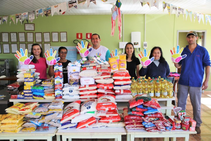 DIA C: Copacol arrecada sete toneladas de alimentos em ações do Dia de Cooperar