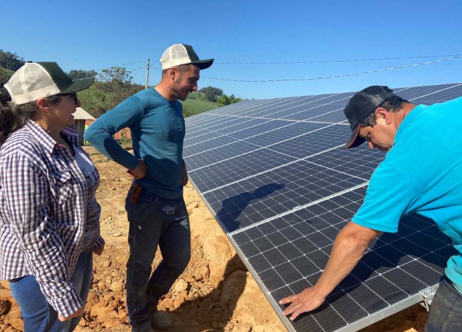 AGRO: Uso de energia solar cresce nas propriedades e produtores comemoram economia