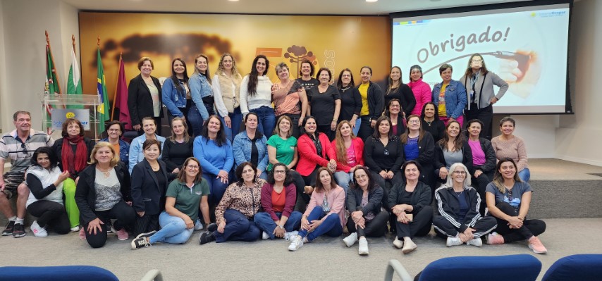 VISITA: Sistema Ocepar recebe coordenadoras dos Grupos Femininos da Copacol 