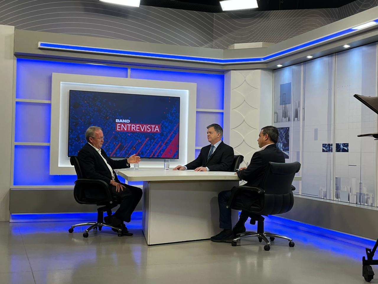 MÍDIA: Presidente do Sistema Ocepar fala sobre a importância do cooperativismo paranaense no Band Entrevista