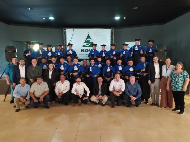 AGRO: Em cerimônia, colaboradores da Nova Produtiva concluem curso Técnico em Eletromecânica