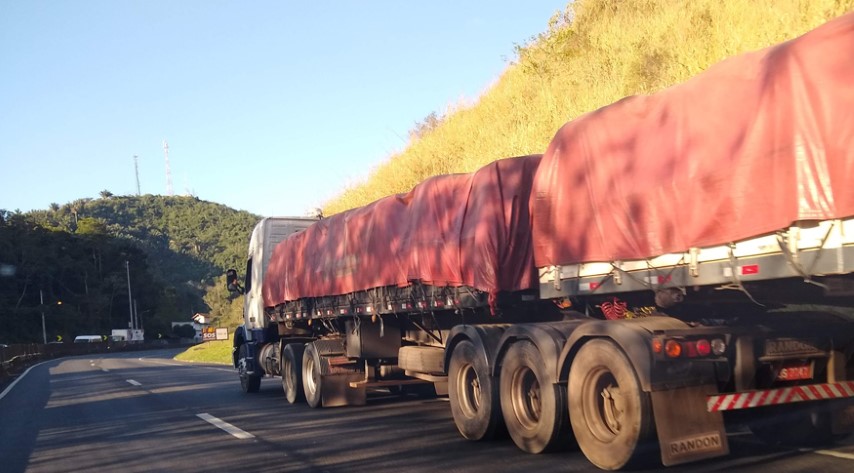 IBGE: Com expansão de 0,5% em julho, serviços têm terceira alta consecutiva