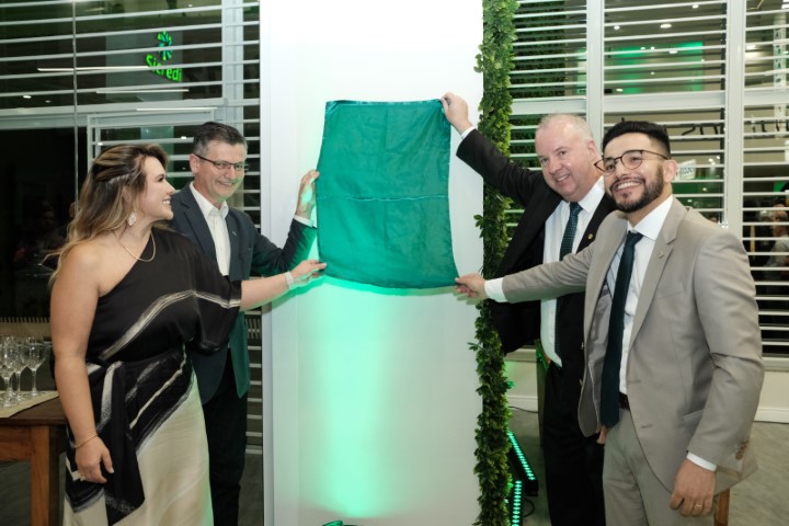 CRÉDITO: Sicredi Campos Gerais e Grande Curitiba PR/SP inaugura nova agência no bairro São Braz e alcança marca de 14 agências em Curitiba