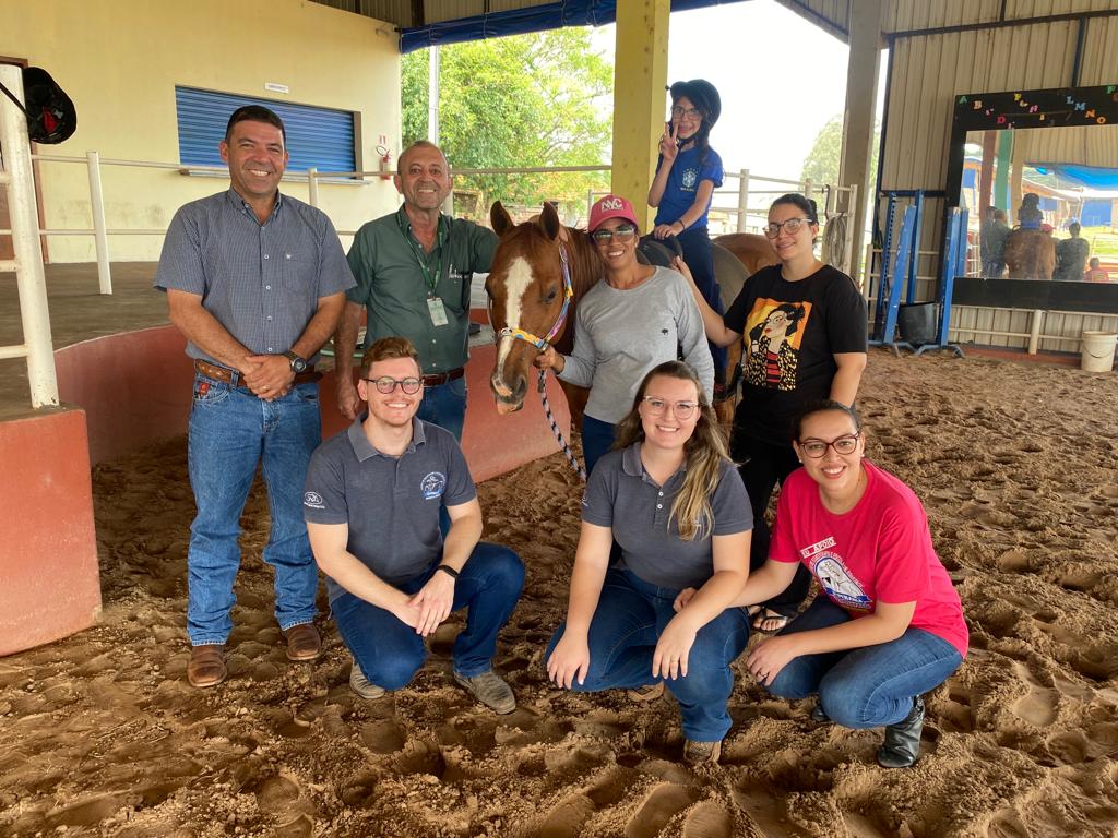 AGRO: Rally Cocamar visita o Centro de Equoterapia em Astorga (PR)