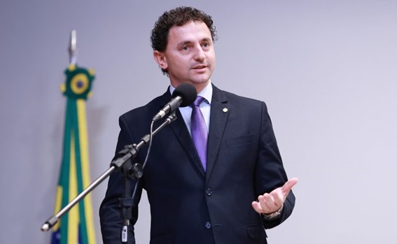 LEGISLATIVO: Projeto altera regra da Previdência para produtor rural