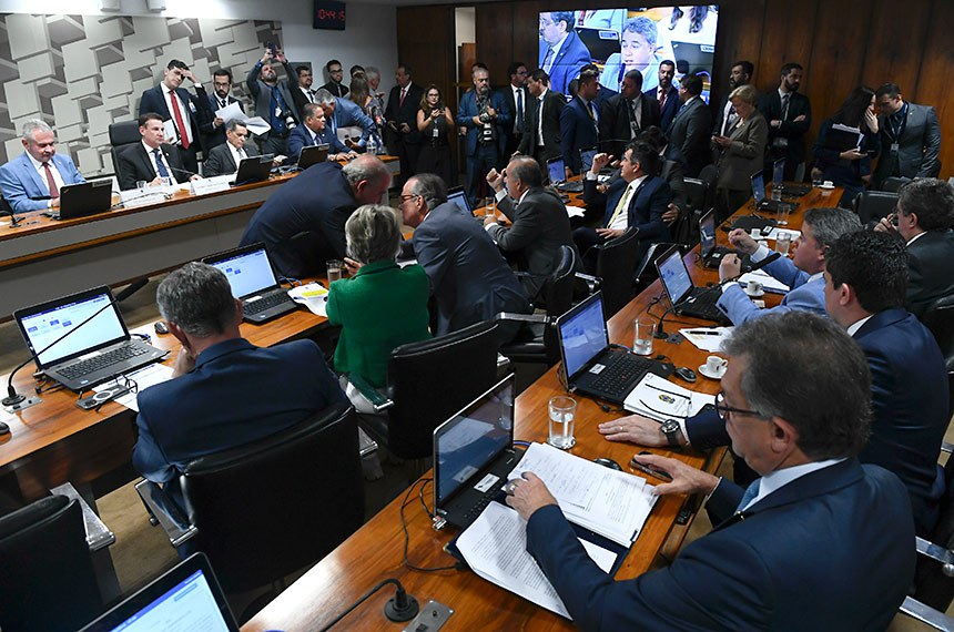 DESONERAÇÃO DA FOLHA: Comissão analisa na terça se aceita mudanças da Câmara