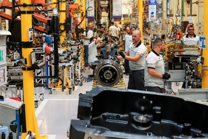 ECONOMIA: PIB do Paraná cresce 3,5% e bate R$ 550 bilhões em 2021