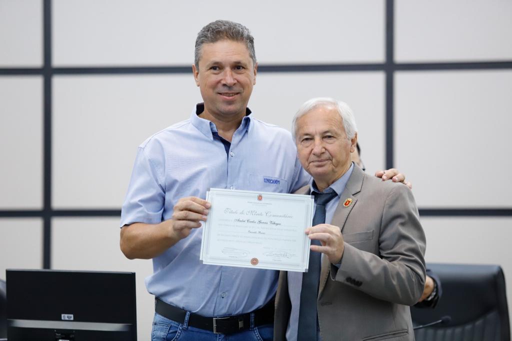 TRABALHO: Unicampo recebe homenagem da Câmara Municipal de Maringá