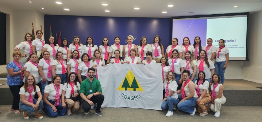 IMERSÃO: Em visita ao Sistema Ocepar, associadas da Coagru encerram módulo de Programa de Desenvolvimento de Lideranças