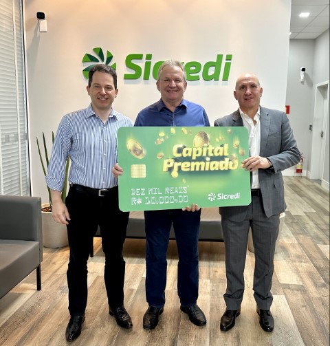 CRÉDITO: Sicredi Integração PR/SC premia associado de Campo Largo com R$ 10 mil