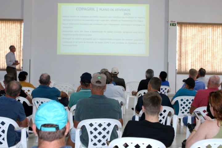 AGRO: Associados participam de pré-assembleias da Copagril
