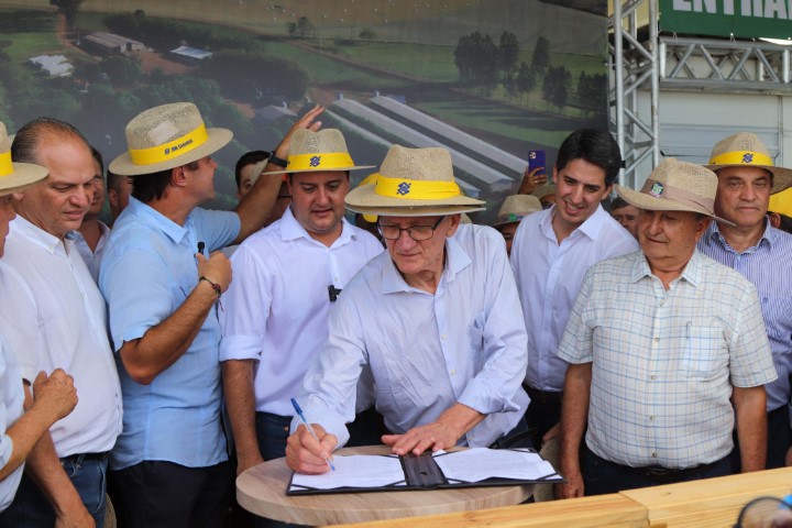 PARQUES SOLARES: Paraná vai investir R$ 14,6 milhões em energia fotovoltaica 