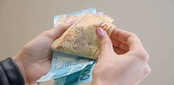 IPEA: Renda habitual média dos trabalhadores brasileiros cresceu 3,1% de 2022 para 2023