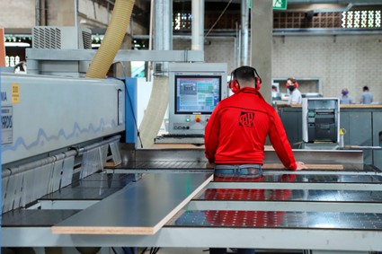 IBGE: Indústria paranaense cresce 1,9% em janeiro, na contramão da média brasileira e do Sul