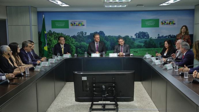 MODERNIZAÇÃO: Mapa implementa assinatura eletrônica para certificação sanitária nacional de produtos de origem animal