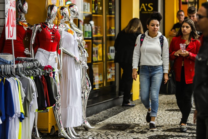 VAREJO: Comércio paranaense cresceu 6,9% nos primeiros meses de 2024, melhor resultado do Sul