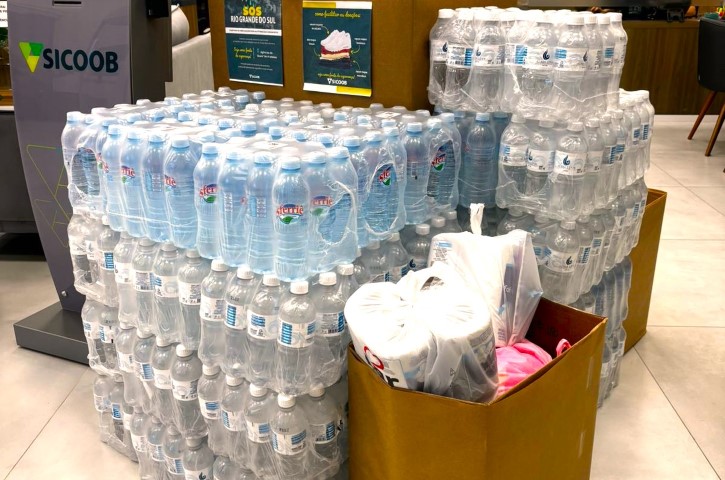 SOLIDARIEDADE: Sicoob Três Fronteiras mobiliza voluntários em ajuda ao Rio Grande do Sul 