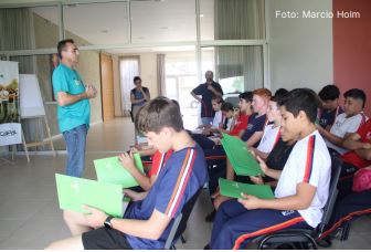 AGRO: Capal apresenta iniciativa da Cooperativa Escolar para estudantes de Arapoti 