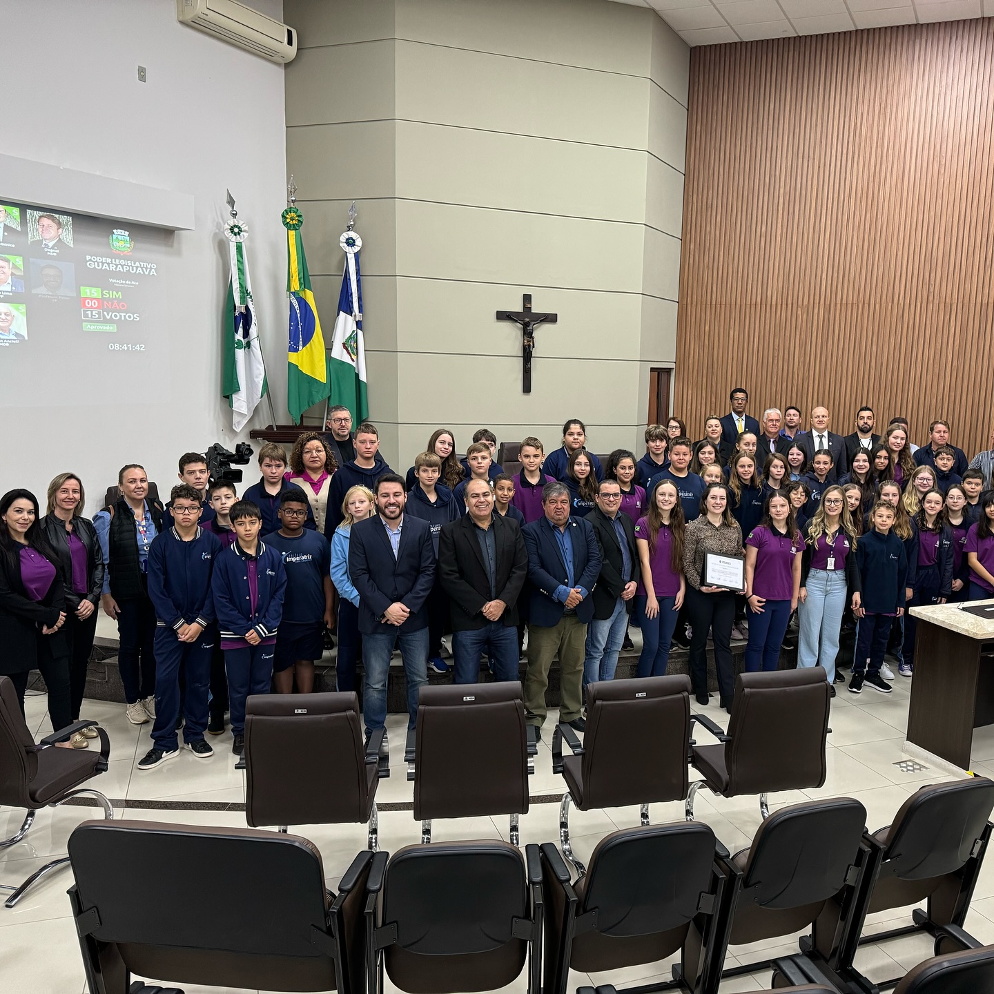 EDUCAÇÃO: Colégio Imperatriz e Cooperatriz recebem Moção de Aplausos na Câmara de Vereadores de Guarapuava