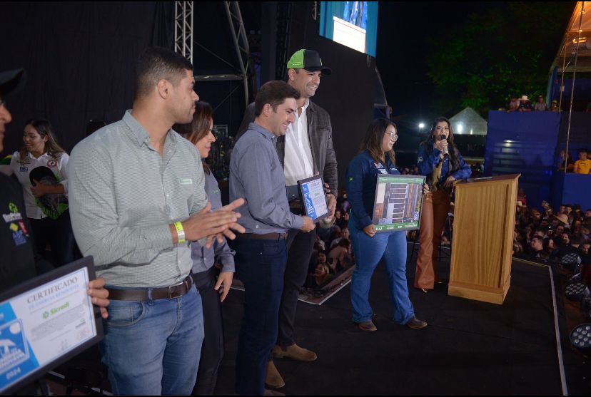 CRÉDITO: Sicredi Aliança PR/SP recebe certificado de energia renovável do instituto Brasileiro de Defesa da Natureza