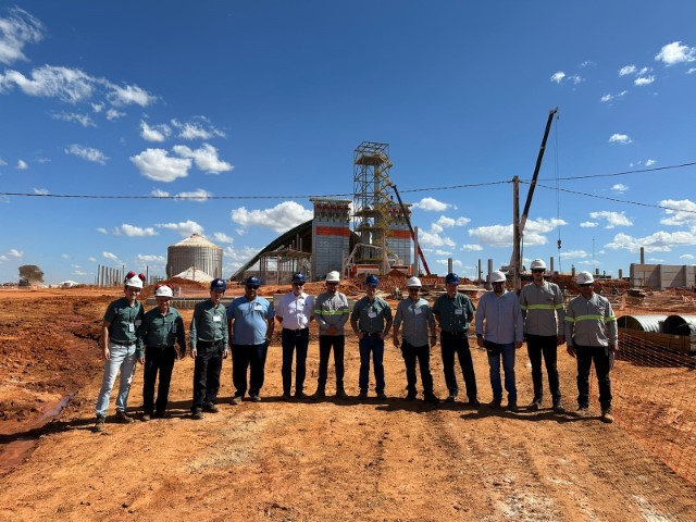 AGRO: Dirigentes da Cocamar visitam obra da nova unidade em Água Boa (MT) 