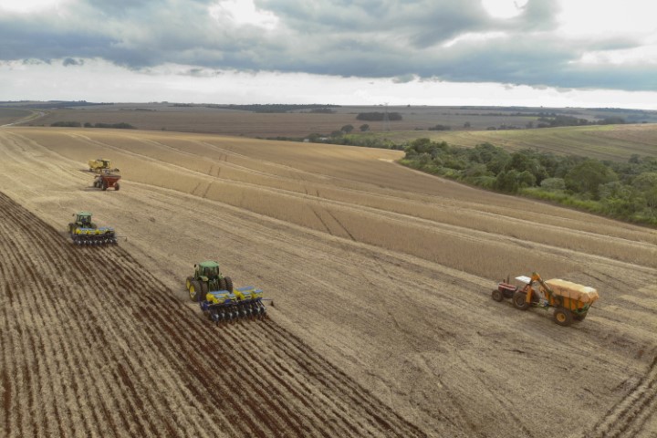 VBP: Valor Bruto da Produção Agropecuária do Paraná cresce 11% em 2023 e alcança R$ 197,8 bilhões