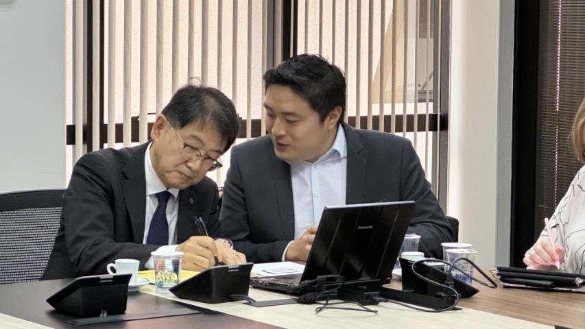 VISITA: Sistema Ocepar recebe professor Kiyoshi Tanaka da Universidade de Shinshu, no Japão