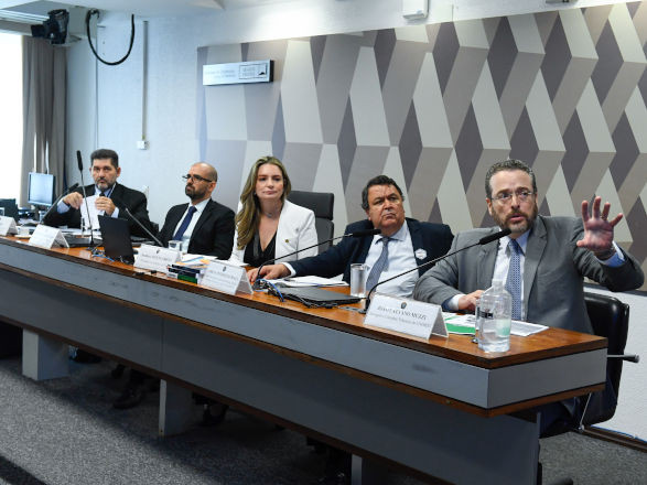 reforma tributaria 14 11 2024