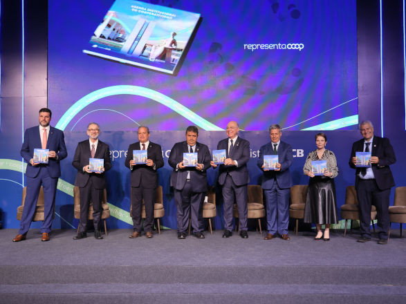 Boletim destaca lançamento da Agenda Institucional do Cooperativismo 2025