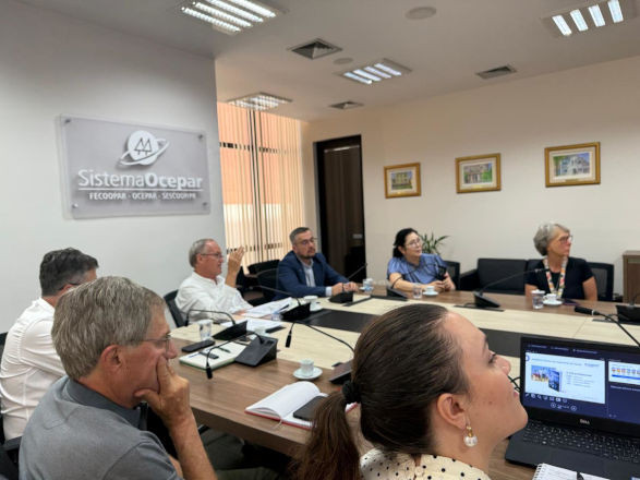 Sistema Ocepar recebe reitor e equipe da UTFPR   