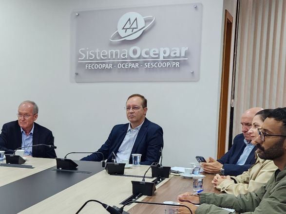 Sistema Ocepar apresenta Programa de Educação Política ao Ministério Público do Paraná
