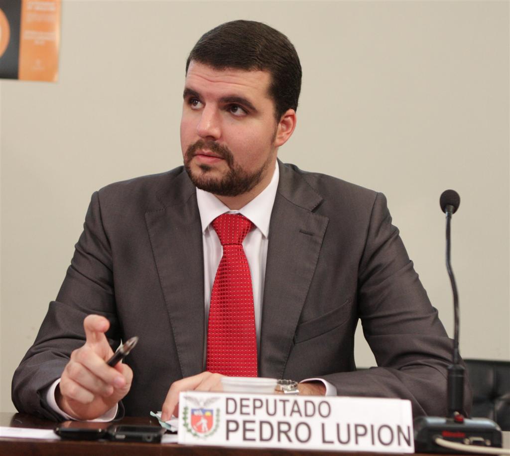 DEFESA DO CONSUMIDOR Pedro Lupion quer respeito aos direitos dos clientes 