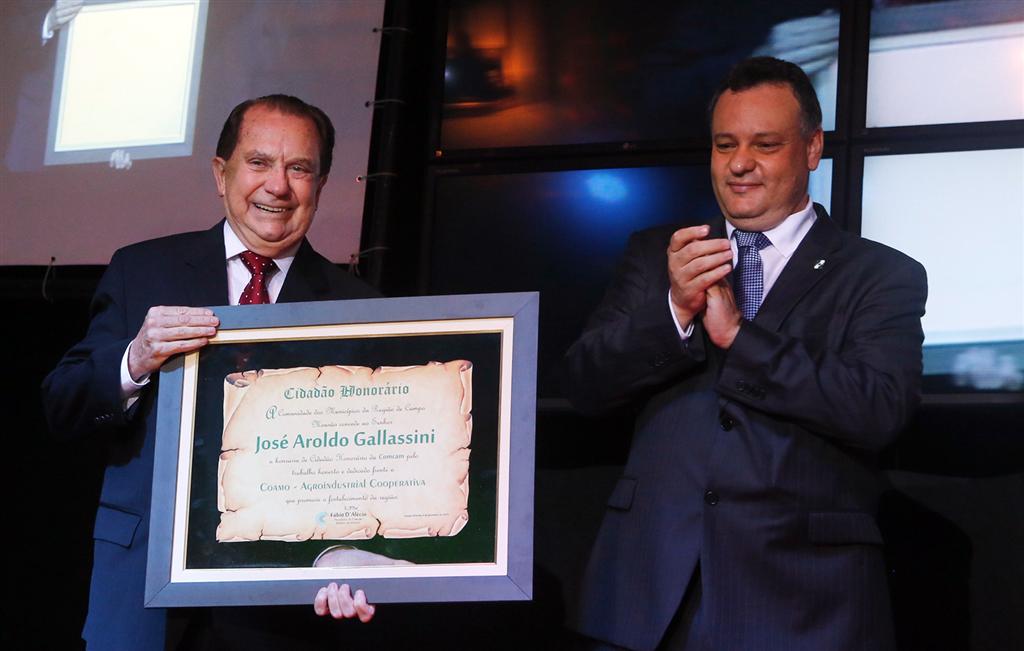 COMCAM:  Governador do PR e presidente da Coamo recebem título de Cidadãos Honorários