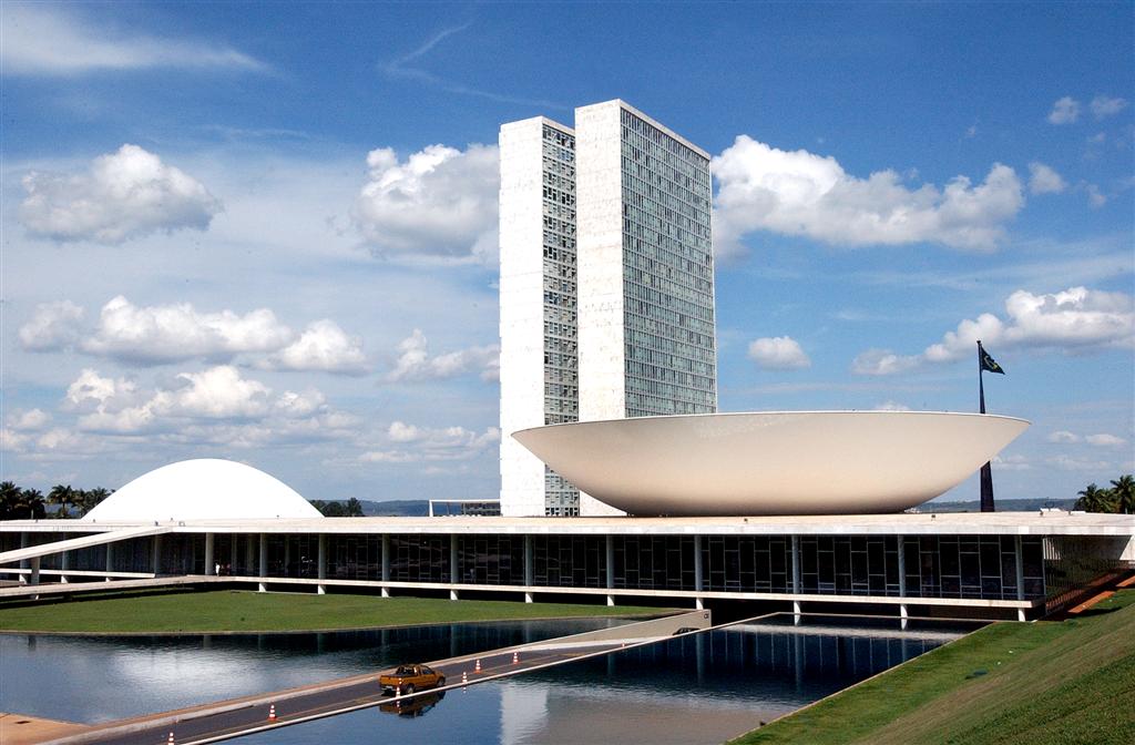 MPV 575:  Câmara conclui aprovação da desoneração tributária de vários setores 