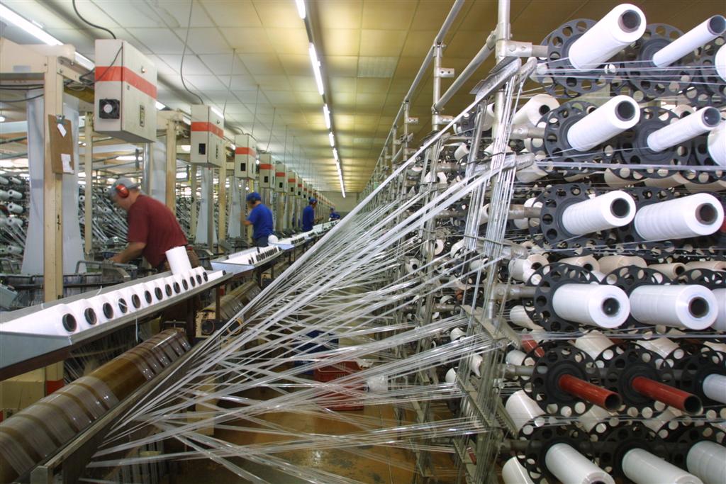 PLANEJAMENTO: Indústria do Paraná aumenta nível de emprego pelo 13.º mês consecutivo  