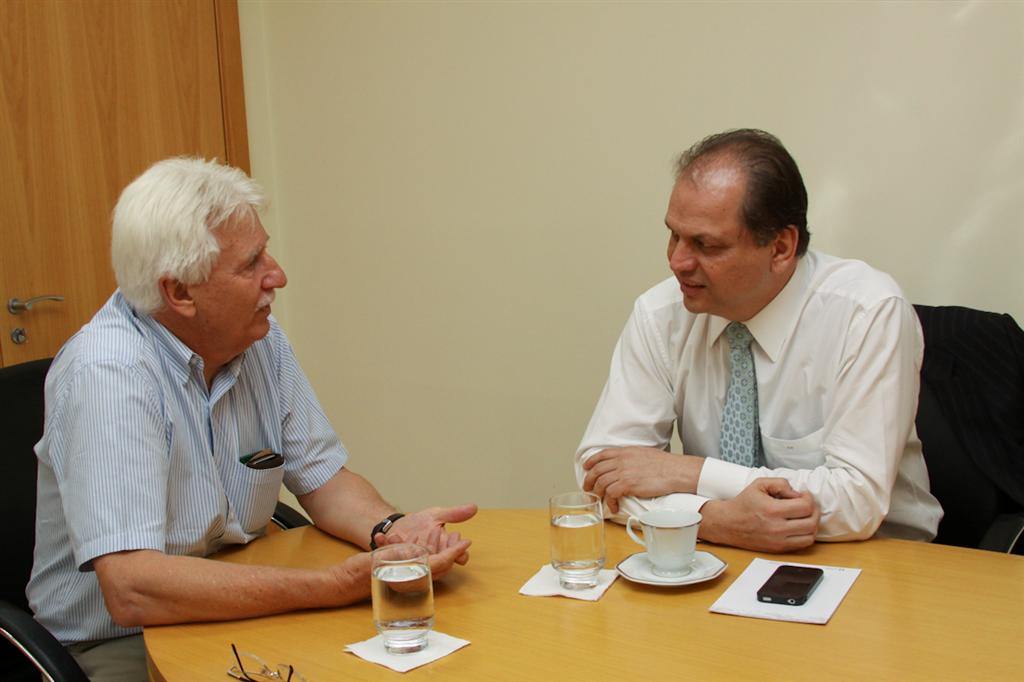 INDÚSTRIA E COMÉRCIO: Secretário Ricardo Barros visita a Ocepar 