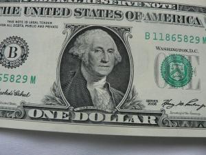 CÂMBIO: Dólar tem maior queda diária dos últimos seis meses 